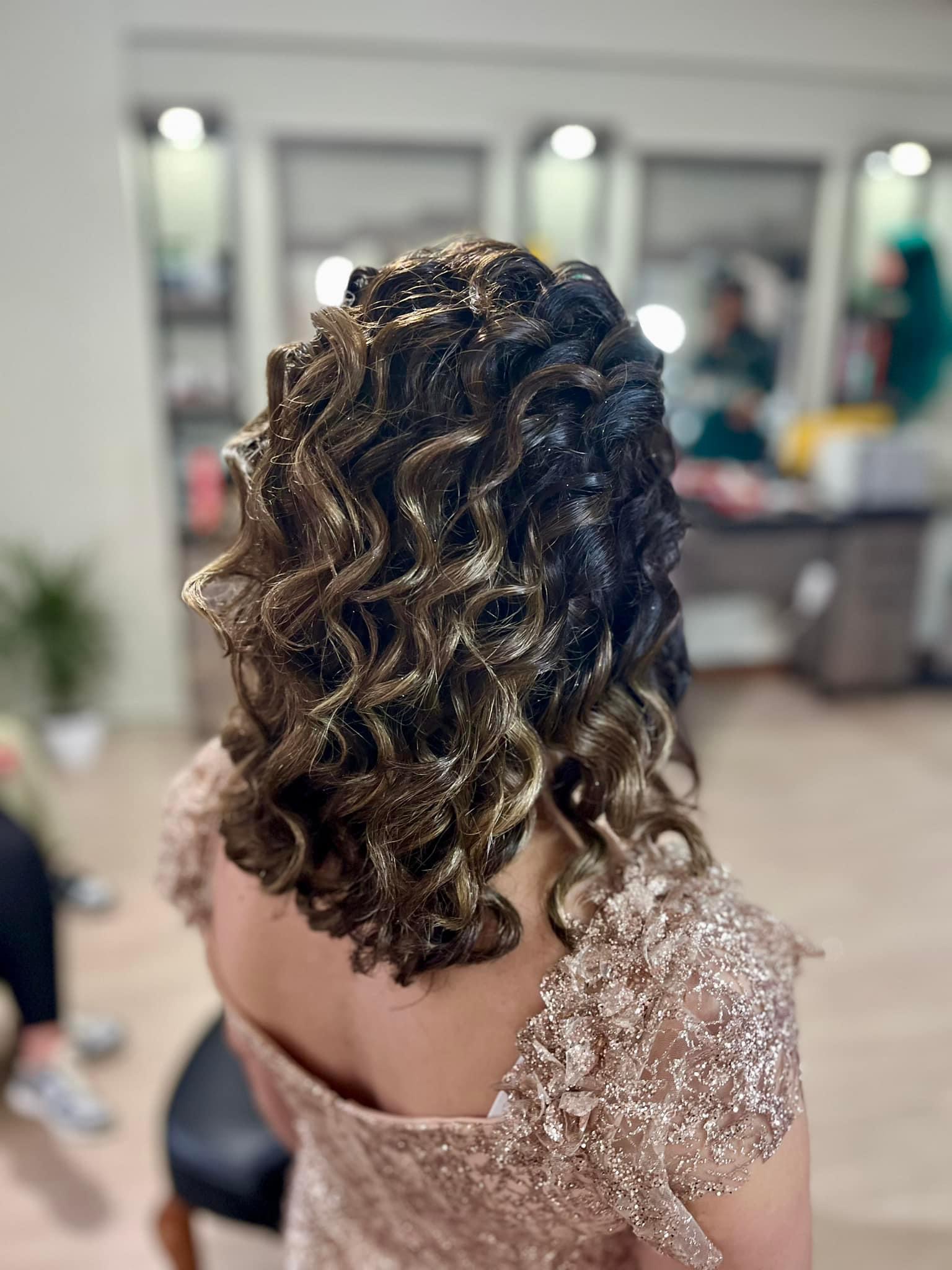 Zekiye aydın kuaför ve güzellik salonu